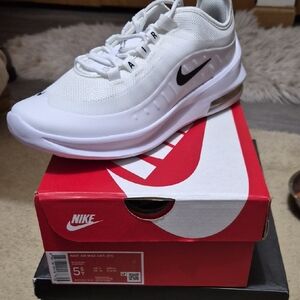 Nike Air Max Axis White and Black Shoes
